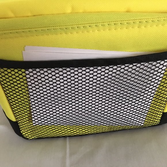 Locking insulated canvas lunch bag with NEW AND IMPROVED LOCK - Yellow NWOT - Picture 3 of 7